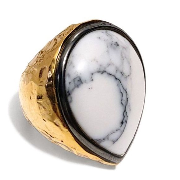 18k Yellow Gold 10 Microns Plated Ring Black and White Pear Shape Stone Size 6.5 - Picture 2 of 12